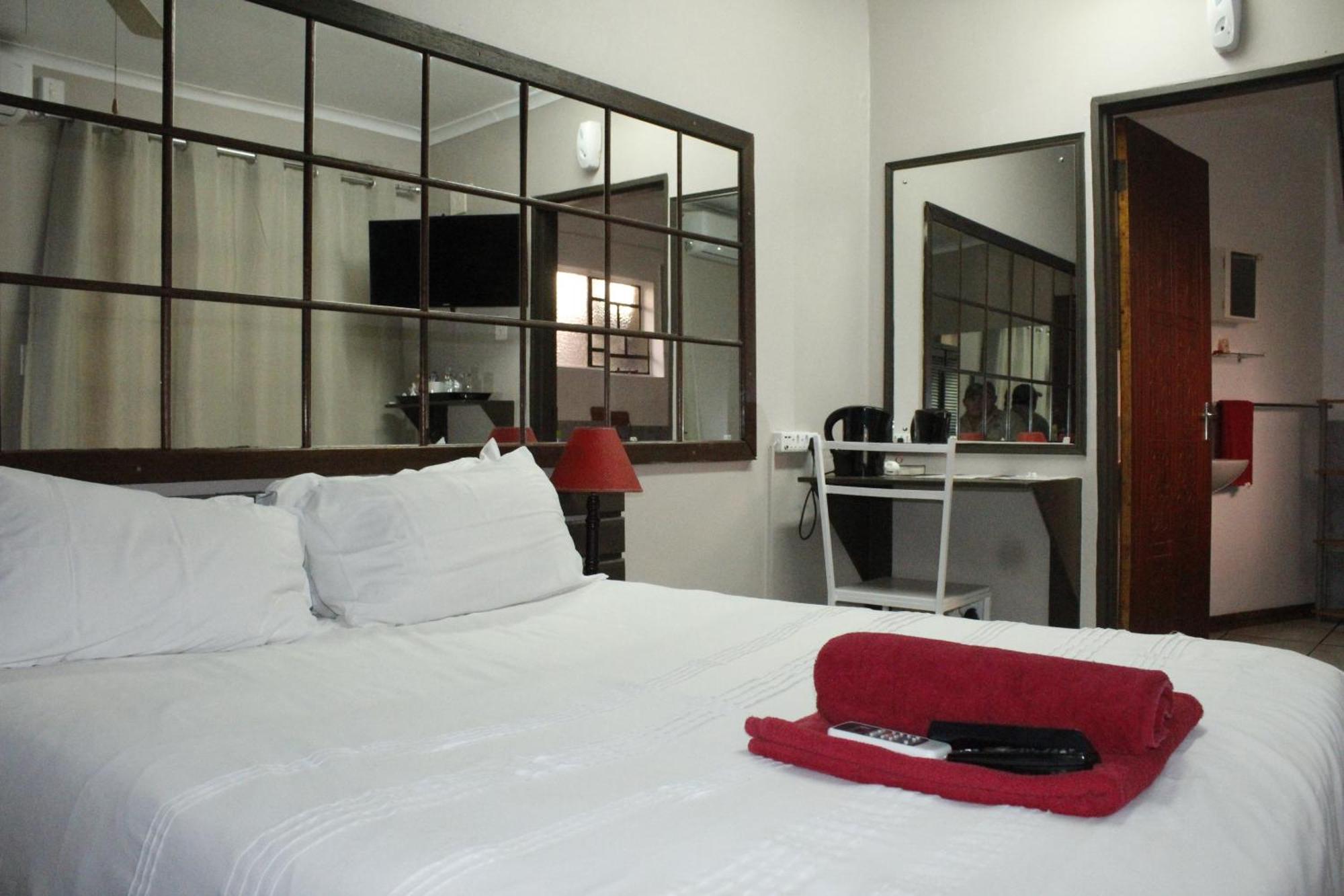 The Ultimate Lodge Louis Trichardt Buitenkant foto