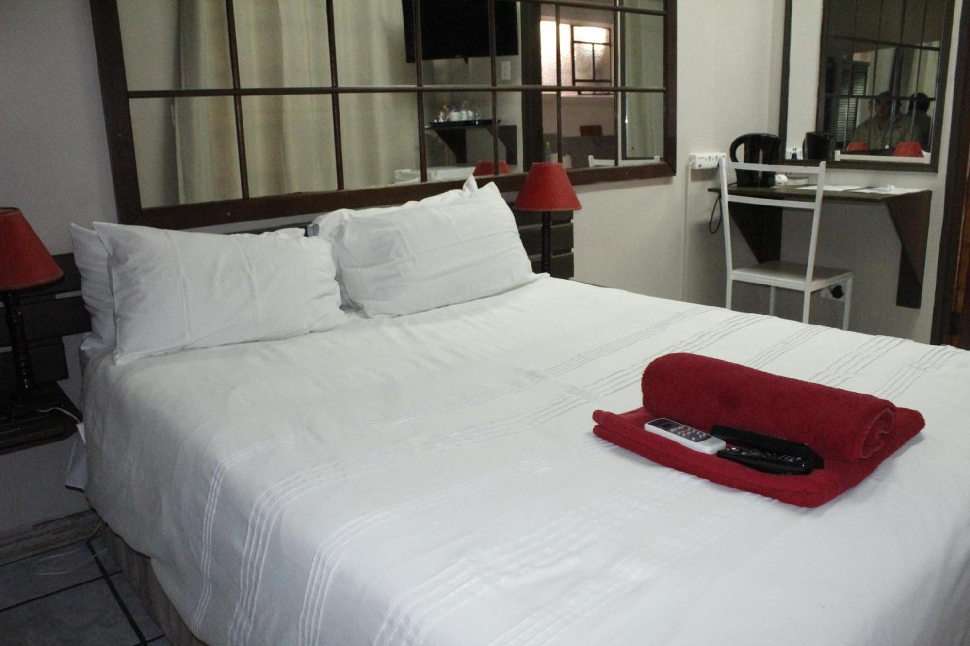 The Ultimate Lodge Louis Trichardt Buitenkant foto